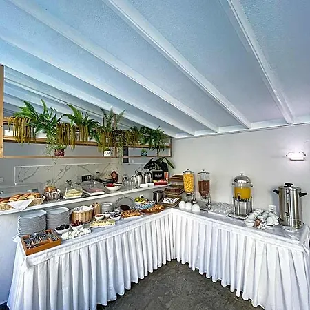 Philoxenia Hotel